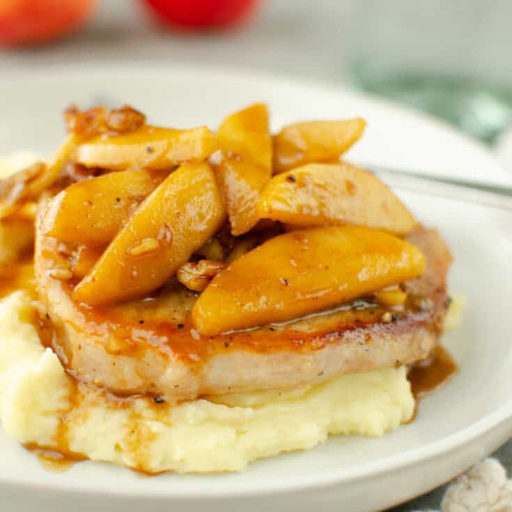 Apple Cinnamon Pork Chops
