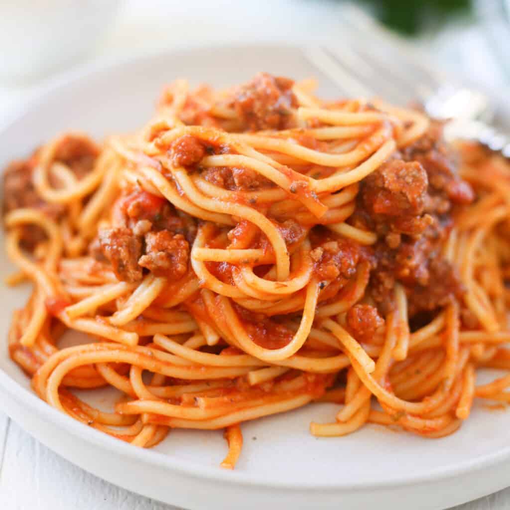 Spaghetti Fast Instant Pot Spaghetti - Quick Weeknight Meals